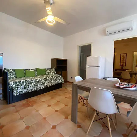 Marhu' Lägenhetshotell 3*