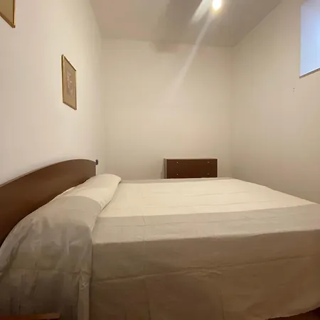 Marhu' Aparthotel 2*